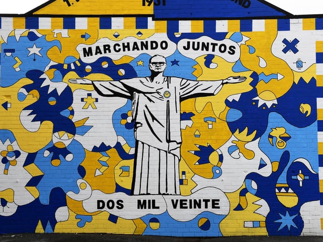 Nicolas Dixon and ‘Burley Banksy’ Andy McVeigh re-imagined Bielsa as the famous Christ the Redeemer statue in Rio di Janeiro for this mural (Simon Hulme).