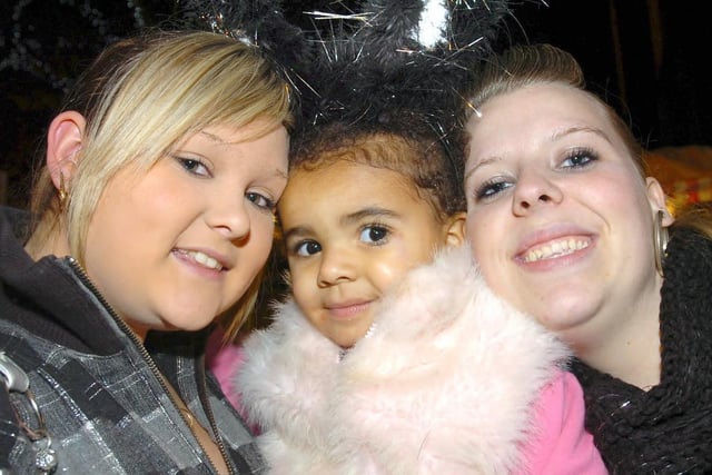 Mina Willetts, right, with her little daughter Savanna, and friend Becki Mathery,from Eastmoor enjoying the Christmas lights in 2008.