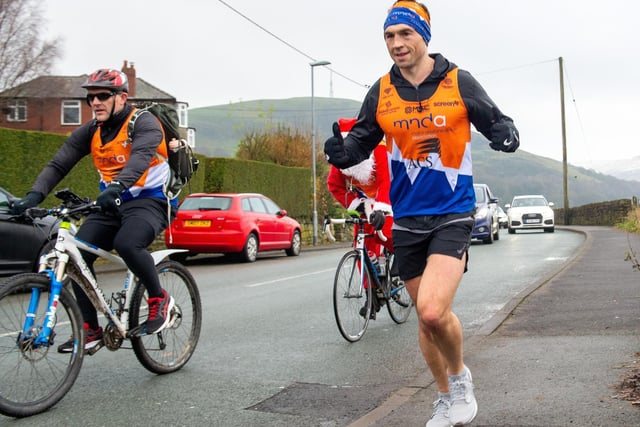 Leeds Rhinos legend Kevin Sinfield completed his final of seven marathons in seven days on Monday, December 7.