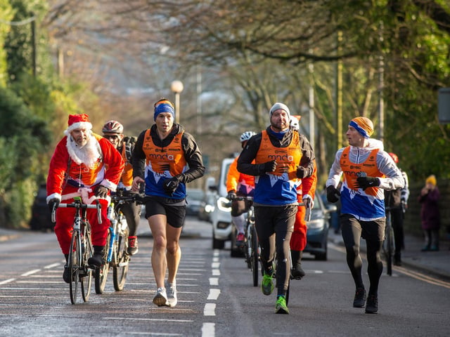 Sinfiield took on the challenge in support of former teammate Rob Burrow, who was diagnosed with Motor Neurone Disease (MND) in 2019.