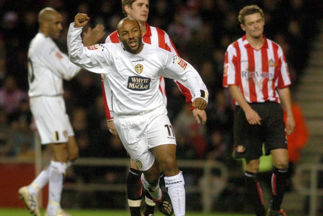 Another Christmas cracker involving Leeds United at the Stadium of Light. This time on Boxing Day 2004 as goals from Aaron Lennon, Brian Deane and Julian Joachim edged out Sunderland in a five goal thriller.