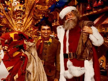Made in 1985 the British-American Christmas film stars Dudley Moore, John Lithgow, and David Huddleston in the title role.