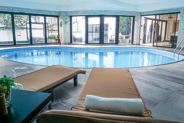 Another impressive feature of the property is the leisure complex, which comprises an indoor heated swimming pool with a sauna, relaxation area and shower room.