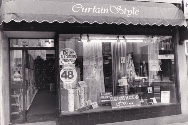 Do you remember Curtain Style on Vicar Lane? Pictured in November 1983.