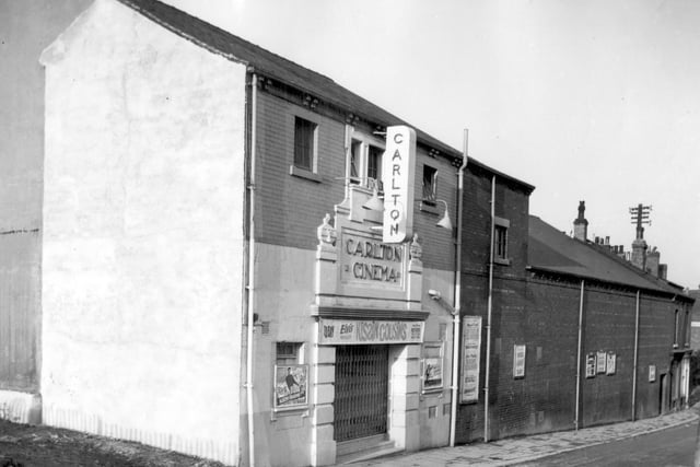 The Carlton Cinema on Carlton Street in November 1963. It closed in  April 1965. This is now the site of part of the Inner Ring Road.