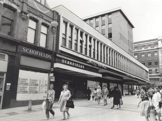 Enjoy these photo memories from around Leeds in 1986. Is it a city you remember?