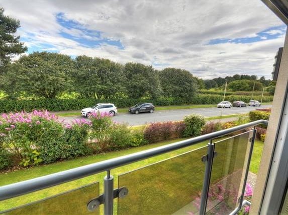 This two bedroom contemporary apartment is located on the north side of Scarborough close to north bay beach and golf course. Bi folding doors opening out onto the juliette balcony. On the market with Hunters - 01723 266898.