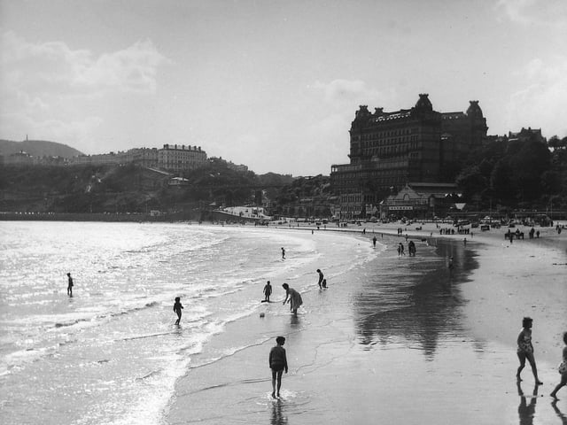 View along the beach in Scarborough back in 1960.