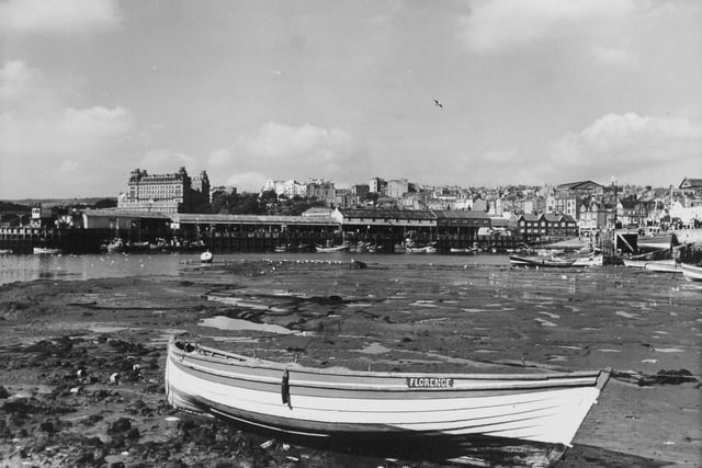 View over the harbour back in 1961.