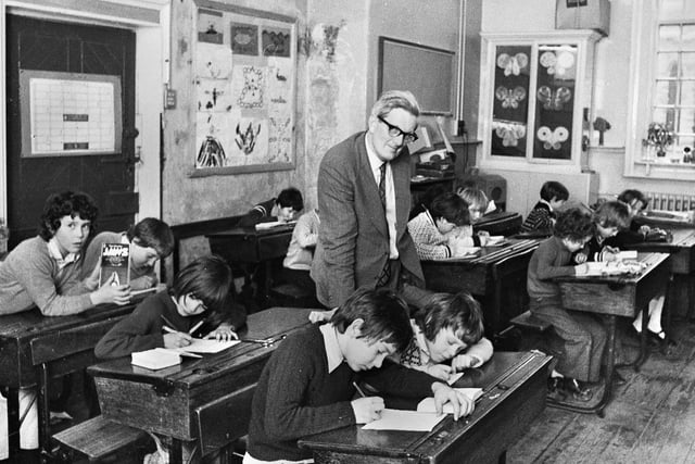 Inside one of the classrooms at St David's, Haigh, and Aspull CE Primary School on Copperas Lane in January 1976.