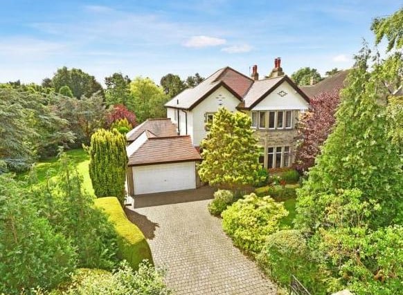 Detached four bedroom property sold for £965,000 in February 2020.