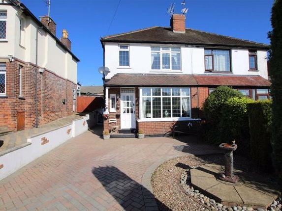 Located in New Farnley in a popular 'sought after' area and conveniently situated for access to local amenities, schools, Leeds City centre and the Motorway networks. This nicely proportioned three bedroom family home has a large enclosed rear garden which is perfect if you have young children or pets or have 'green fingers'.