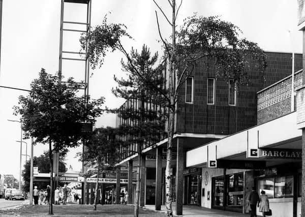 Enjoy these photos showcasing the changing face of Crossgates in the 1970s. PIC: Leeds Libraries, www.leodis.net