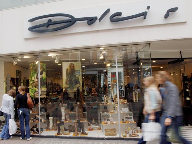 Dolcis shoe shop was on the corner of Briggate and Albion Place in the city centre where its served customers for generations. Went online only in 2012