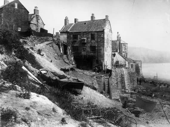 circa 1900: Robin Hood's Bay