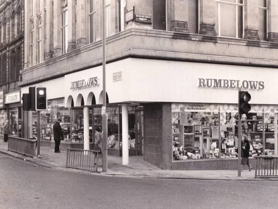 Rumbelows on the corner of Duncan Street in November 1979.