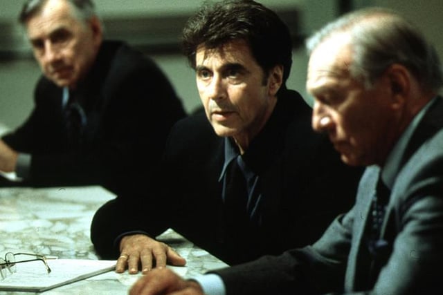 60 Minutes Executive Producer Don Hewitt Played By Actor Philip Baker Hall (Left) Discusses One Of The Program's Most Explosive Stories Ever With Producer Lowell Bergman Played By Al Pacino (Center) And Mike Wallace By Christopher Plummer In Touchstone Drama "The Insider"