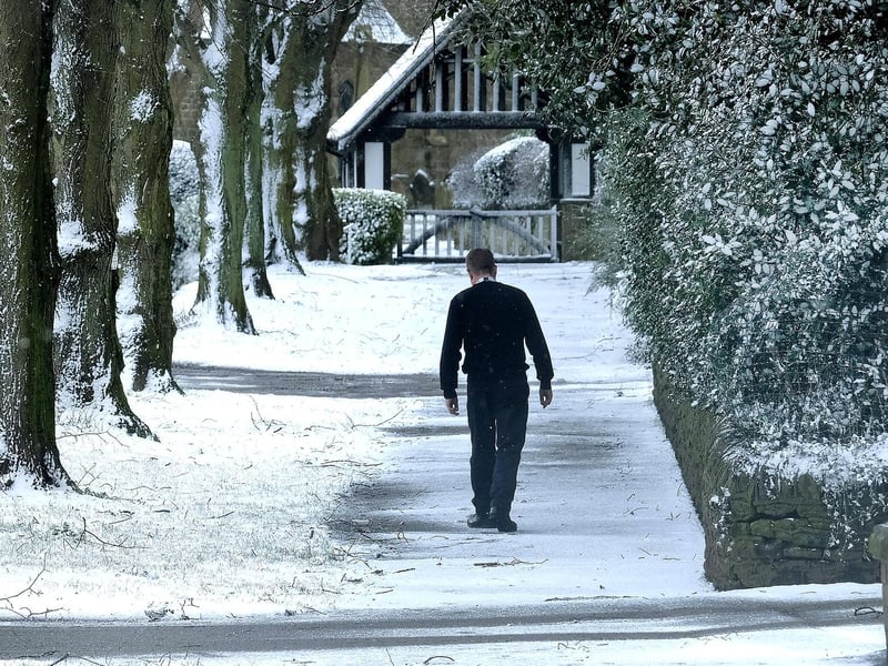Walking in Scalby village
