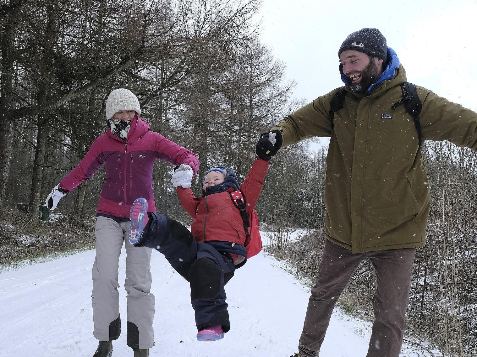 Family snow fun in Broxa