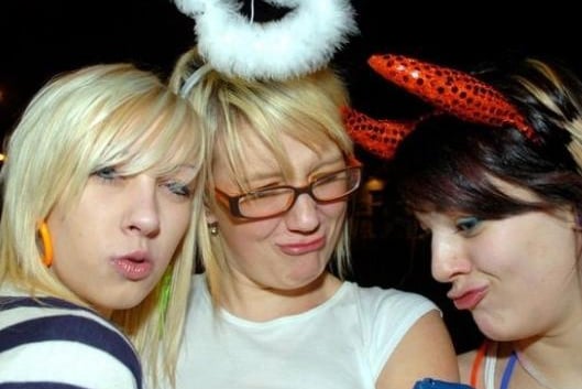 Sammie, Jaz and Zo in Town in 2008.