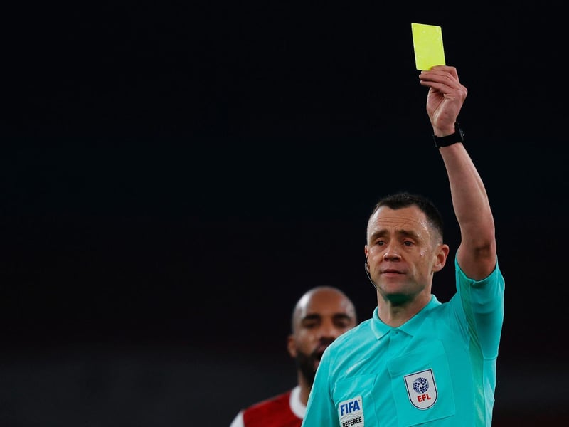 Over-ruled his penalty decision with the help of VAR. Fell for a few dramatic falls, from both sides.