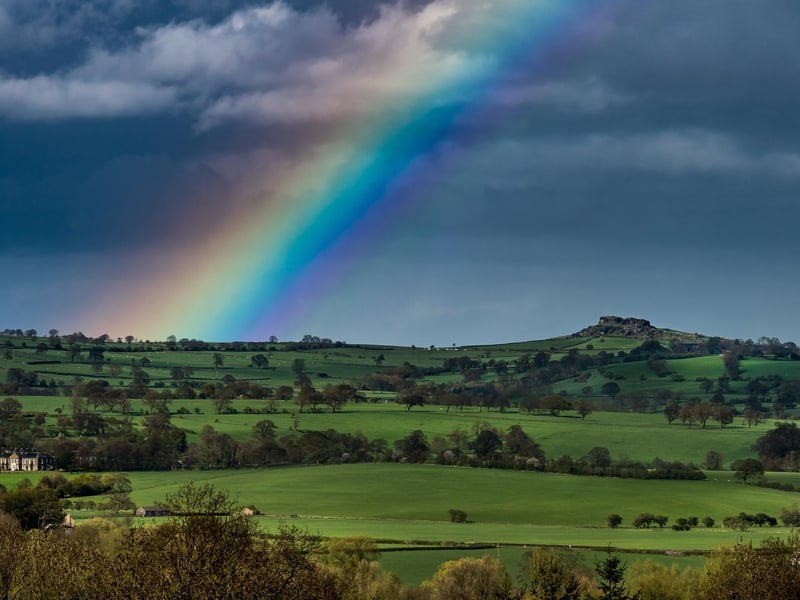 The small village of North Rigton is near Weeton Station where you can catch a 34-minute train to Leeds. Alternatively, you can catch the A2 flyer or 36 bus from Harrogate Road.