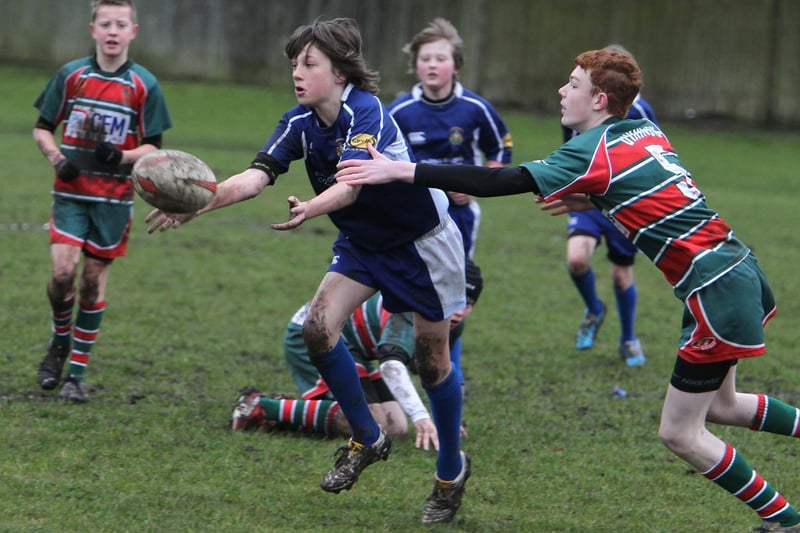 Young rugby league players star in Illngworth U13s' game with Hoyland Vikings.