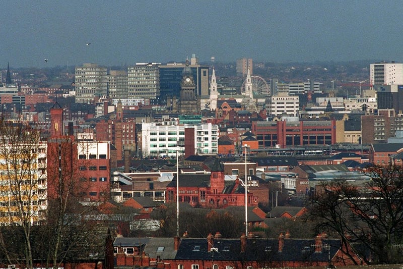 Share your memories of Leeds in February 1998 with Andrew Hutchinson via email at: andrew.hutchinson@jpress.co.uk or tweet him - @AndyHutchYPN