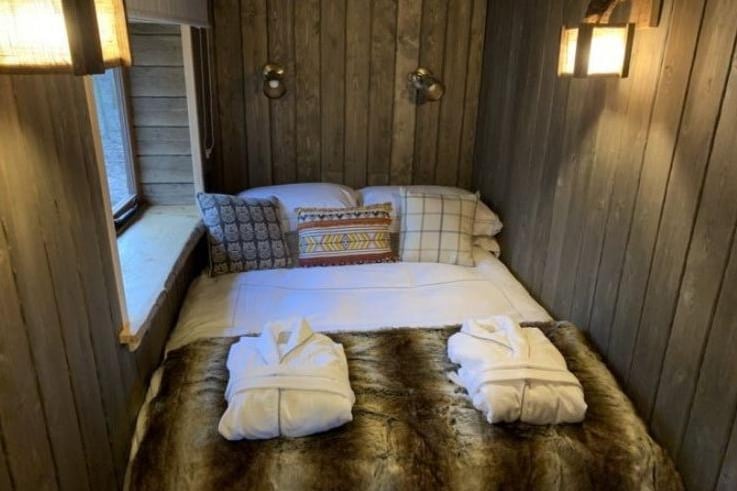 There are three bedrooms to choose from (two ground-floor doubles and a double/single mezzanine bunk), that sleep up to six people.