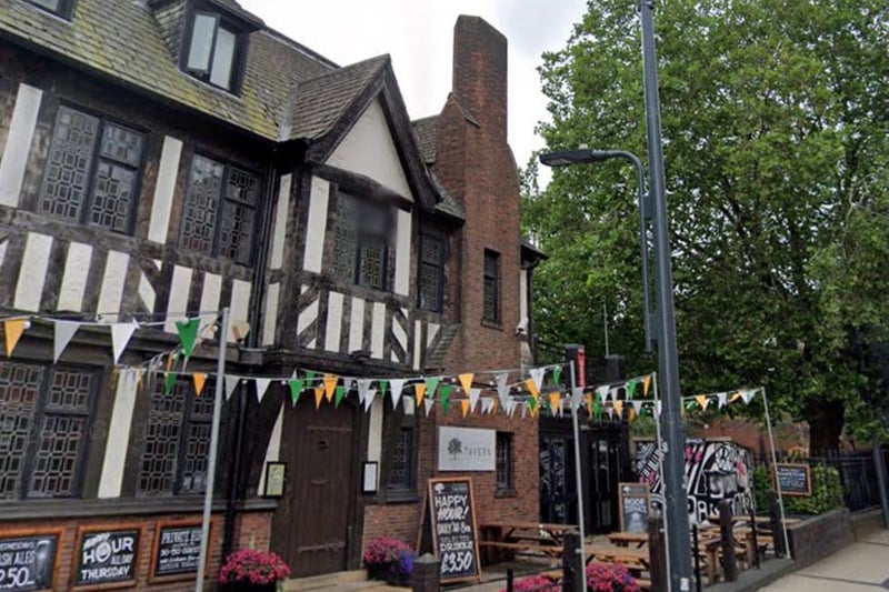 The Parkside Tavern pub will be opening its beer garden in April (photo: Google)