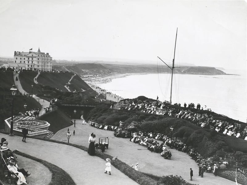 Clarence Gardens, Scarborough, England, circa 1913.