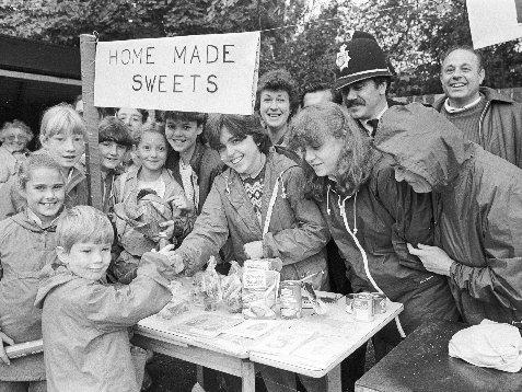 Do you remember Thornes Church Market in 1985?