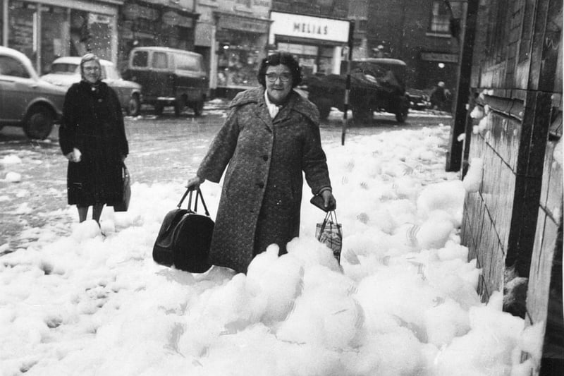 Do you remember when the streets of Castleford were flooded with foam in April 1974? It is believed the unusual formations were the result of excess levels of detergent in the River Aire.
