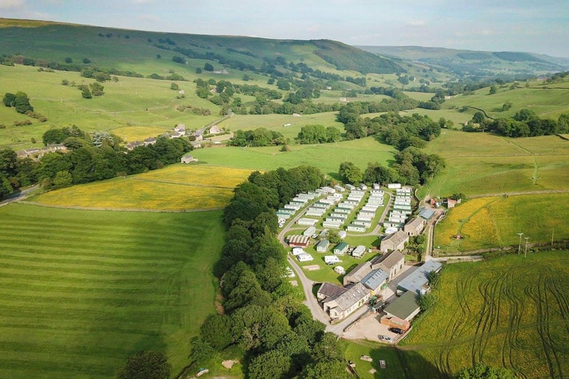 Two acres of flat grassland just above Pateley Bridge, with views over the Nidderdale countryside. Space for touring caravans, tents and motorhomes, as well as four glamping pods on site, with fire pits and picnic bench located outside.