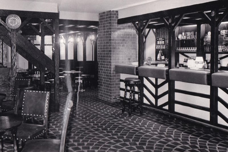 Inside the newly-refurbished Ostlers Arms on Trinity Street in May 1971. It closed in November 1972.