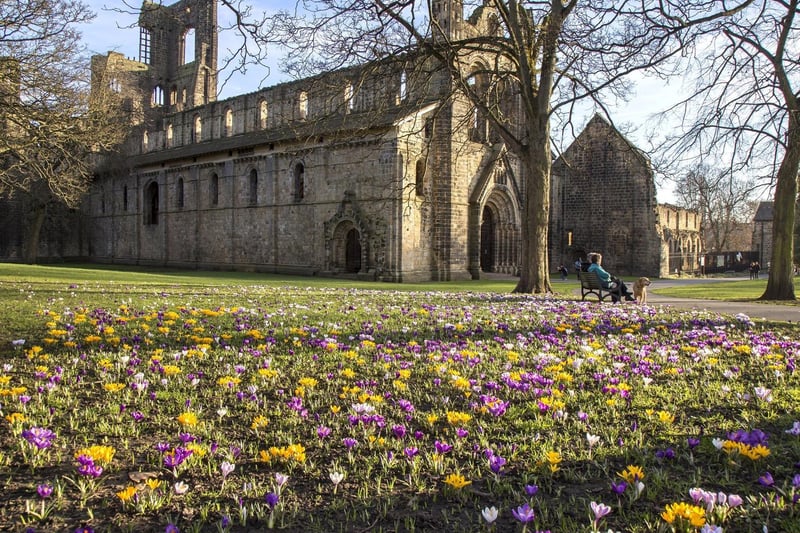 Stretching across 24 hectares, there's plenty of open space to enjoy some al fresco dining against the backdrop of the magnificent Kirkstall Abbey ruins, and with a wealth of sports and play areas, there's lots to keep you entertained in between eating.