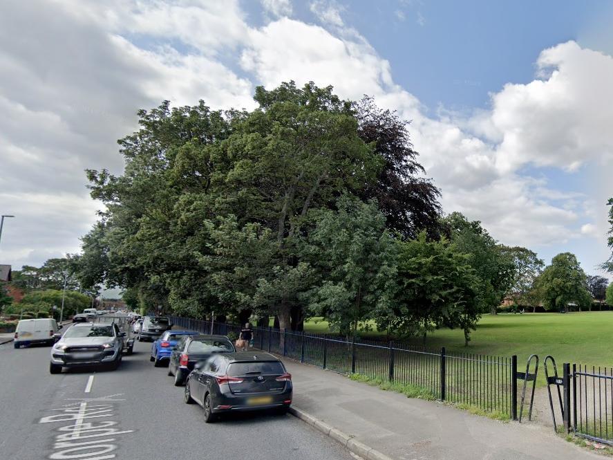 Leeds news LIVE: Man in serious condition after attack by gang of teenage boys while walking in Manston Park - Vimarsana News