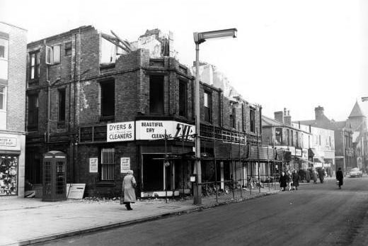 Demolition of G.T. Smith supermarket, Carlton Street, Castleford