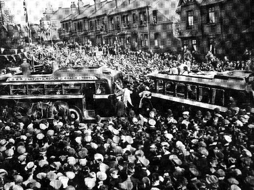 Castleford's 1935 Cup-winning rugby league team are welcomed home by the crowd outside the old Town Hall on Ferrybridge Road