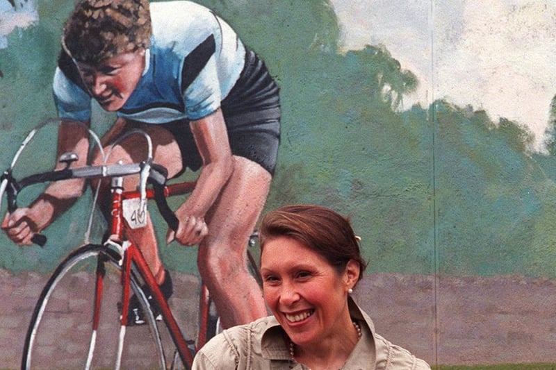 Denise Burton-Cole unveils a  the giant wall painting of her mum in Beryl Burton Gardens.