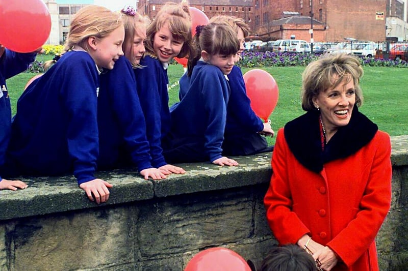Childline founder Esther Rantzen visited Newlands School to talk about the work of the charity.