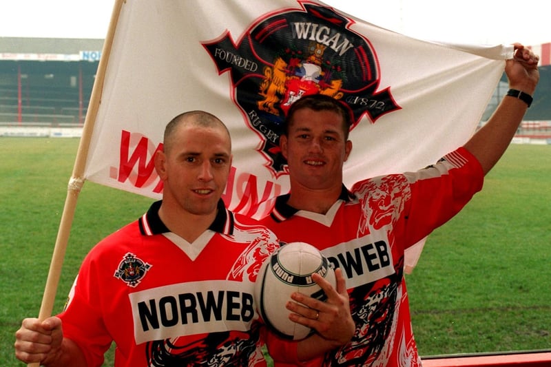 New Kiwi Signing for the Wigan Warriors, 21 year old Stuart Lester (right) and fellow Kiwi David "DOC" Murray fly the flag for Wigan.