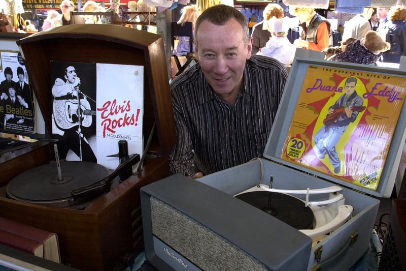 September 2002 and Leeds market stall holder Andrew Wilcox organised a vintage audio fair in Seacroft.