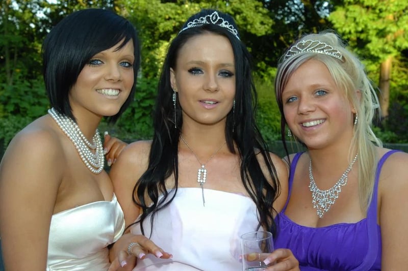 Fulwood High School Prom at Pines Hotel, Clayton-le-Woods in 2009