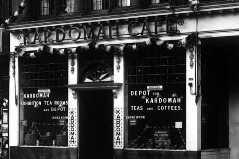 Housewives would drop in to the Kardomah Cafe on Briggate for a cuppa and snack, as a reward for slogging round the shops. Opened in 1908 and closed in August 1965.