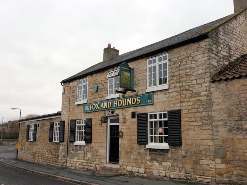 A classic, welcoming village pub that regulars love for its relaxed drinking atmosphere, great selection of local ales, and traditional pub comfort. 🍴 286 High St, Boston Spa, Wetherby LS23 6AJ