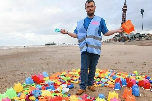 “After the first lockdown, one of Steven’s videos of him cleaning the beach went viral and now he has a group set up. He’s a star ,” Diane King, Steven’s mum