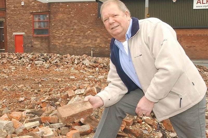 Former landlord Del Horler at the site of the demolished Gove pub, Grove Road, Wakefield in 2006.