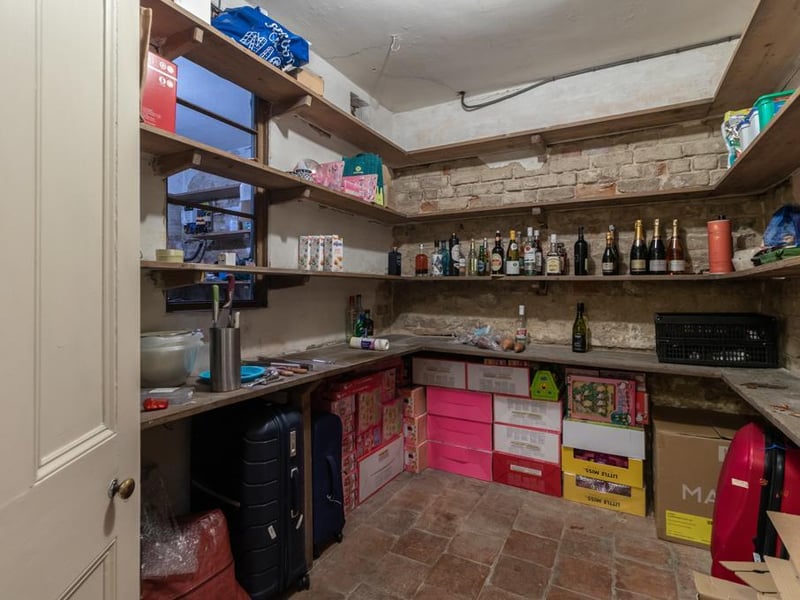 Plenty of storage in the pantry