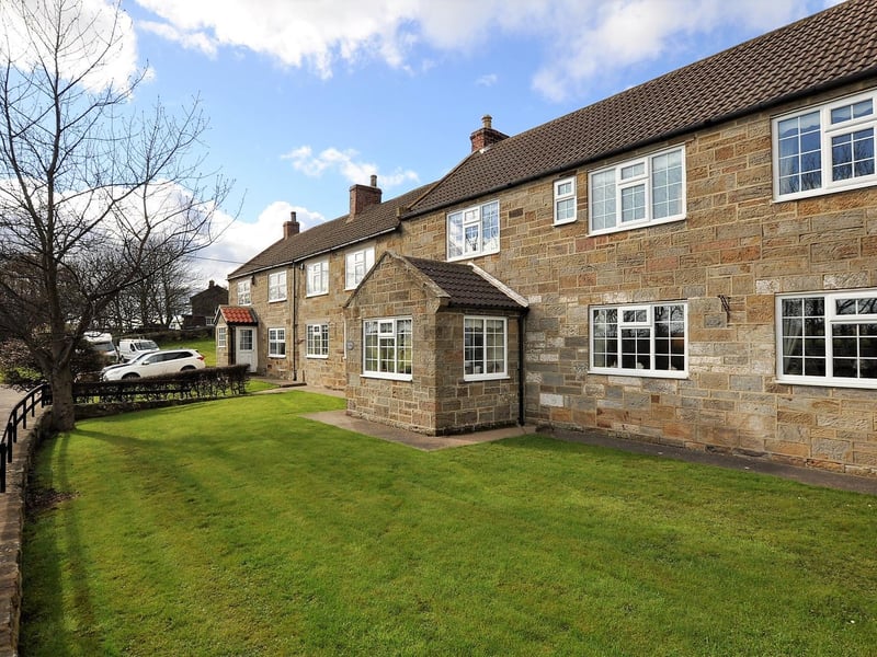 The property comprises a four bed farmhouse and 2,3 & 4 bedroom holiday cottages